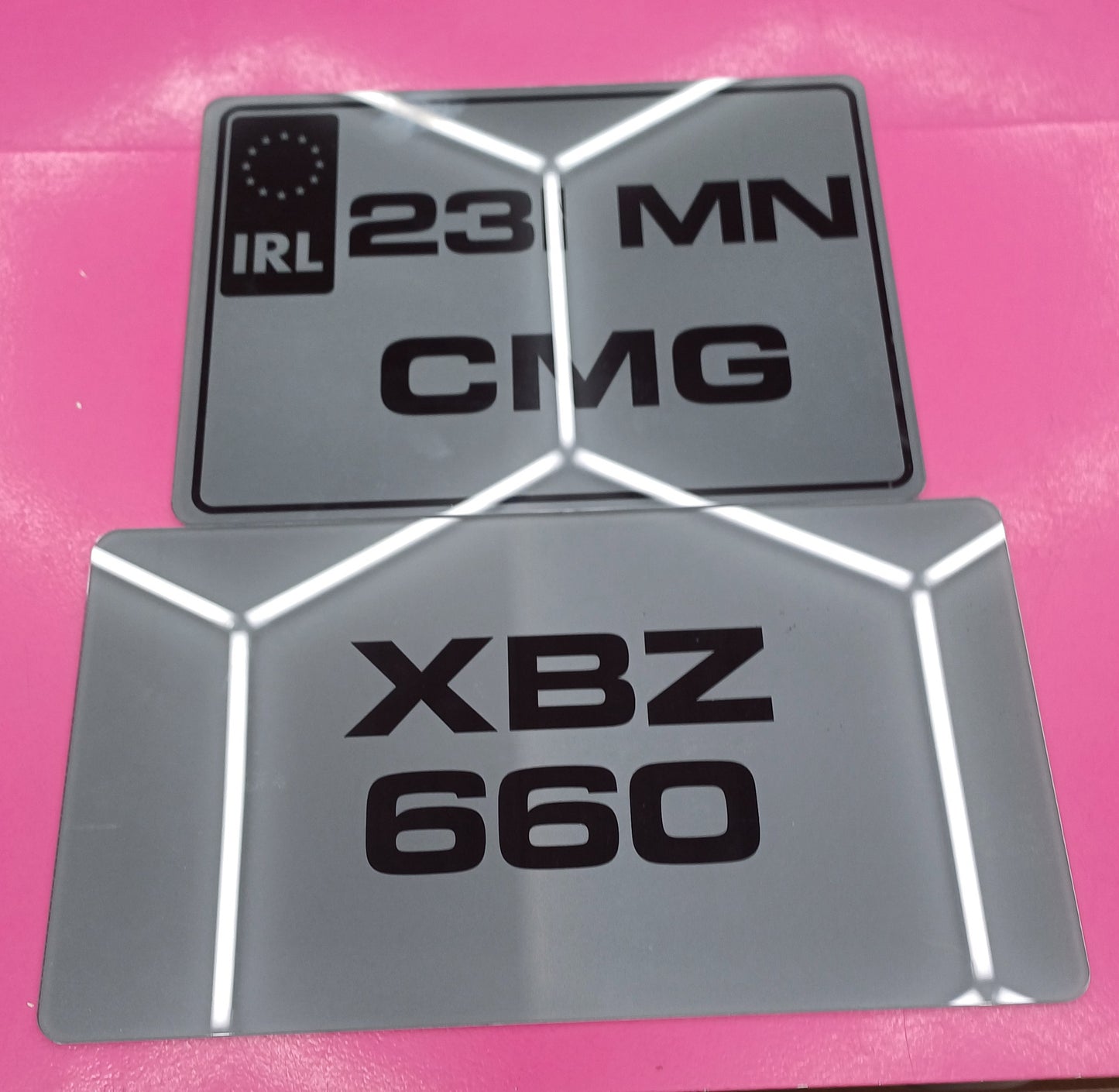 Tinted Printed Jap Plates Pair