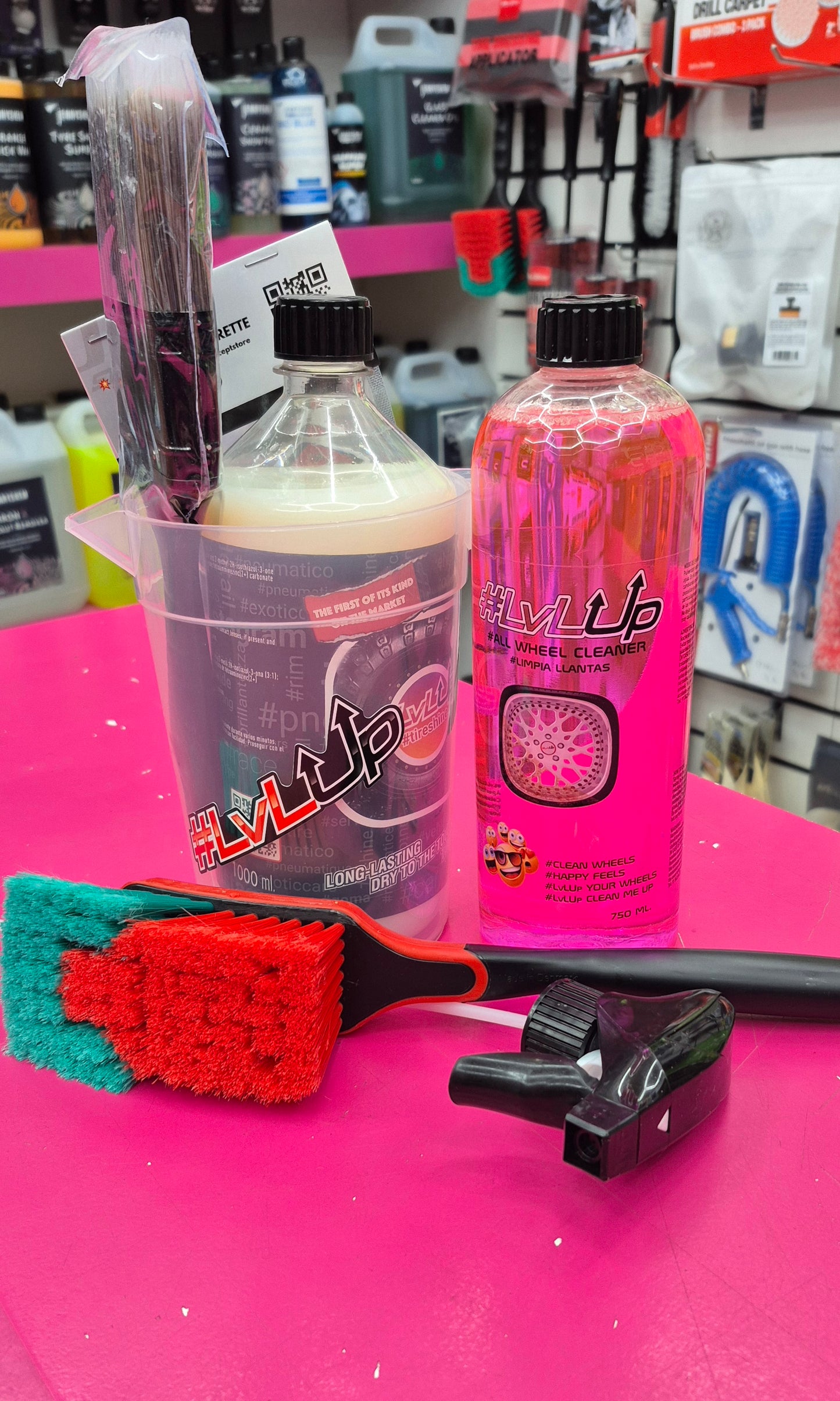 #Lvlup Wheel & Tire Kit