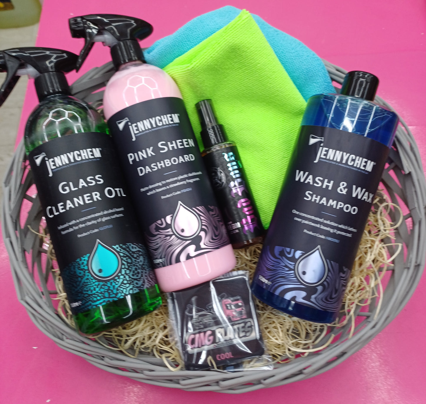 CMG Shine it hamper