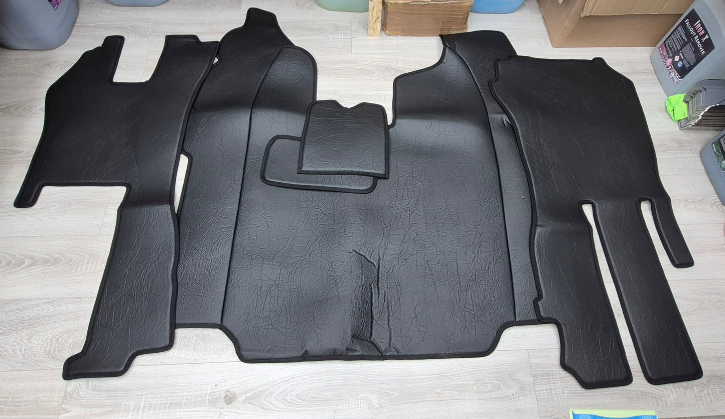 Old Gen R Series Mat Plain Black